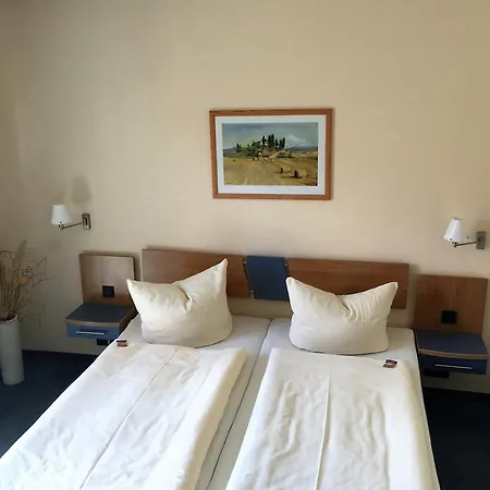 Отель Ambiente