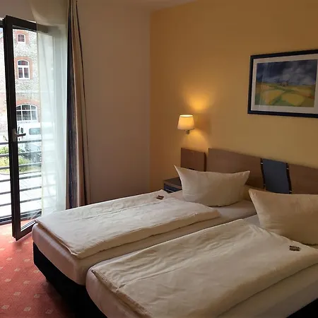 Отель Ambiente 3*